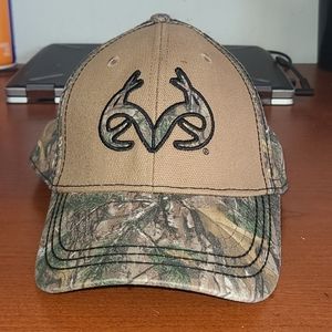 REALTREE Baseball Cap Signature Stretch Lg. Adult tan camo  graphics